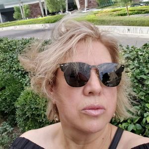 Meet your Posher, Josefina